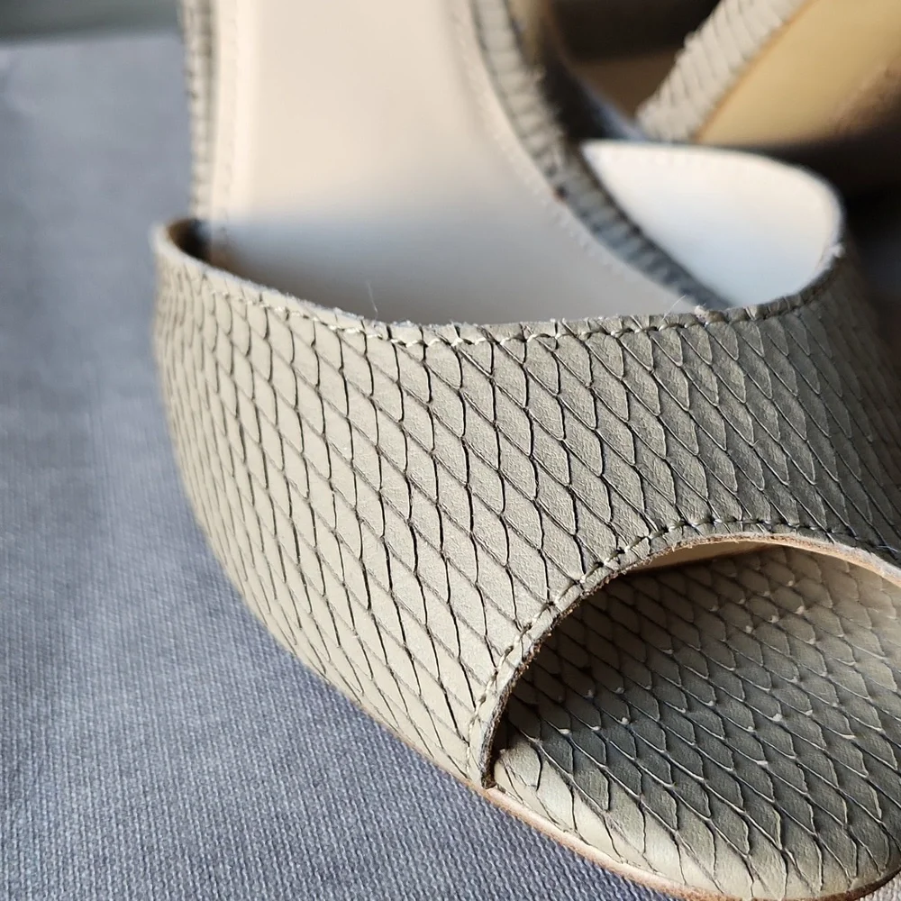 NWT BOTKIER | Anna Suede Tasseled Stiletto Heels - Olive Snake - Picture 4 of 7